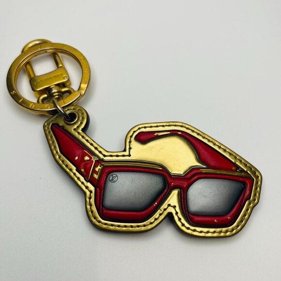 Louis Vuitton Monogram 1.1 Millionaire Sunglasses Key Holder & Bag Charm - Picture 2 of 9